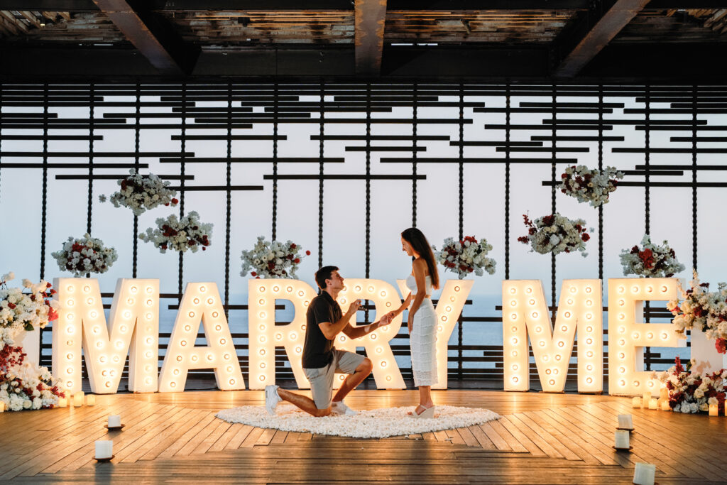 A Yes With a View:Romantic Proposal at Alila Villas Uluwatu, Bali