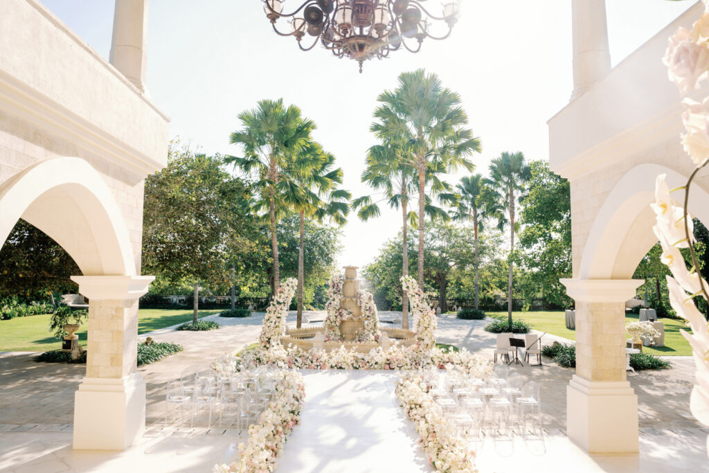 Mark & Rose : A Luxury Bali Wedding at Jumeirah